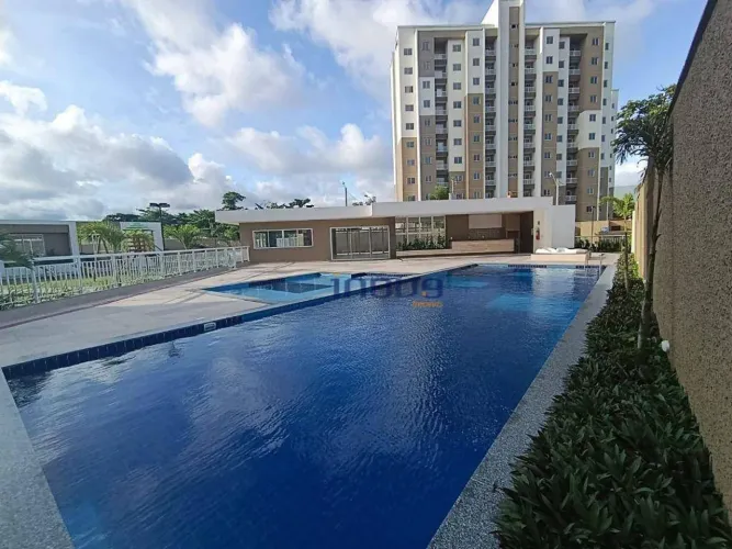 Apartamento com 2 dormitórios para alugar, 49 m² por R$ 2.273,77/mês - Maraponga - Fortale