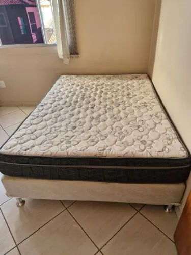 Cama Box casal com colchão