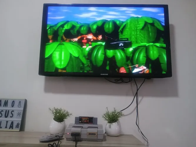 Super Nintendo + Donkey Kong 