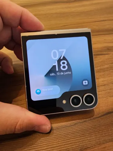 Celular ZFlip 6 Novo - Garantia 3 Meses - Bateria 100%