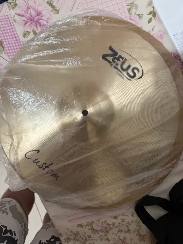 Prato Zeus Custom LigaB20 17?