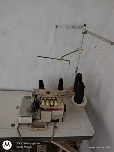 Maquina de costura ponto cadeia
