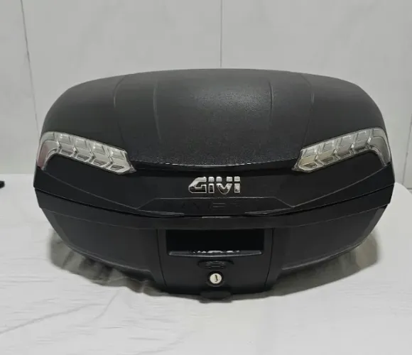 Baú Givi Riviera E46 46L + Base Monolock
