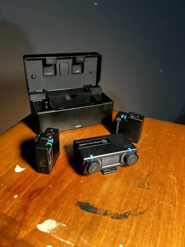 Hollyland Lark 150 Duo - Microfone de Lapela Sem Fio