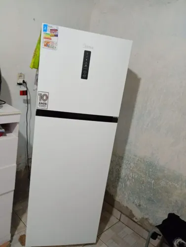 GELADEIRA MIDEA COM MENOS DE 1 ANO DE USO