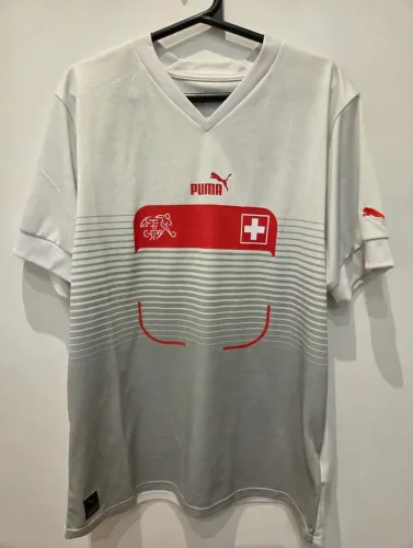 Camisa Puma Suíça away 2022