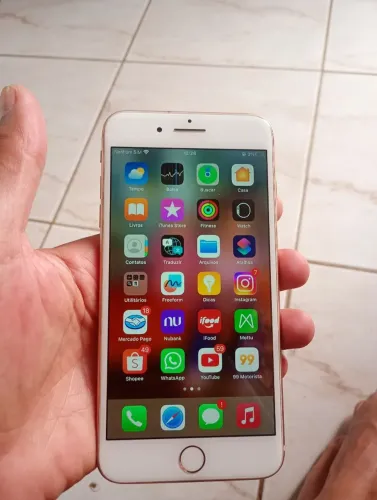 iPhone 8 plus 64 GB todo original 