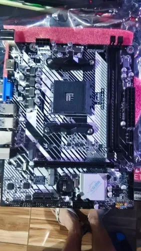 Placa B550M (Defeito)