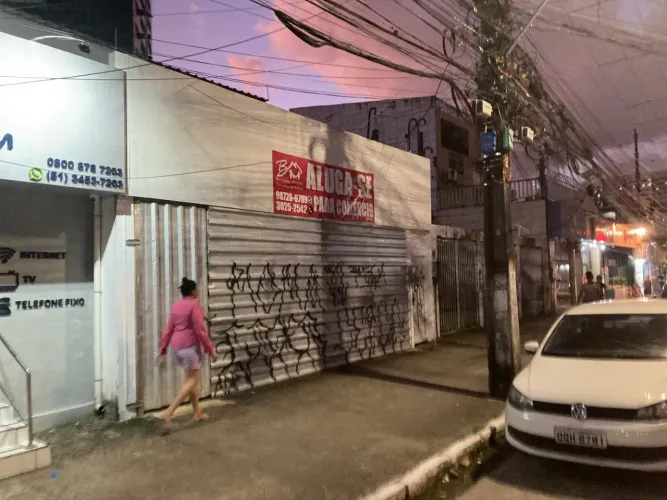 Imóvel para venda tem 150 metros quadrados em Várzea - Recife - PE