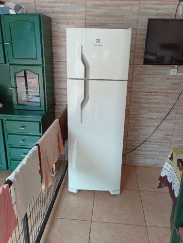 Vendo geladeira