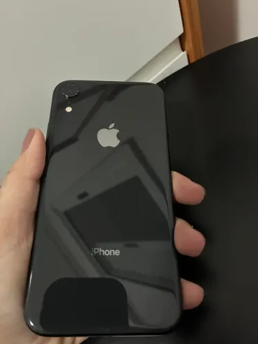 iPhone XR, 64 Gb, preto, única dona