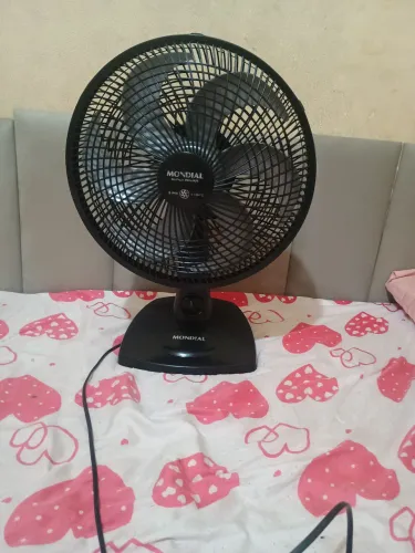 Ventilador Mondial de 30cm de 6 palhetas e 127V