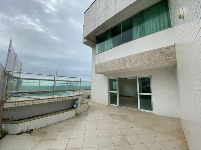 Alugo maravilhosa cobertura duplex no Edifício DIAMOND. No alto da Glória.