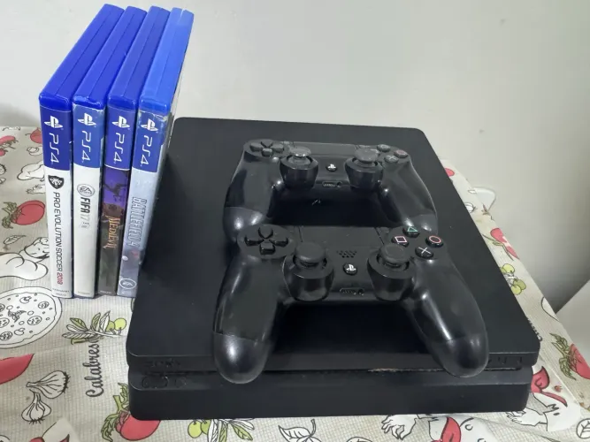 Ps4 slim 1 tera + 2 controles + 4 jogos 1tb play 4 slim playstation 4 slim