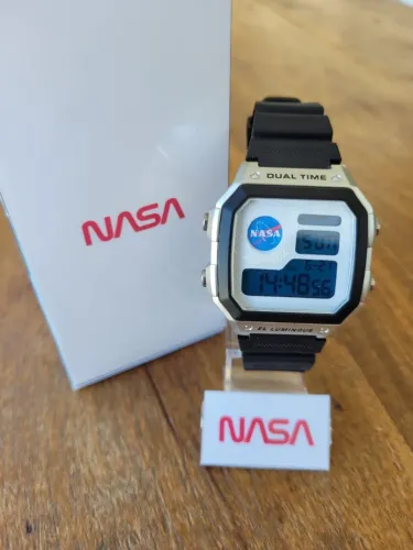 Relógio Custom NASA - fundo branco