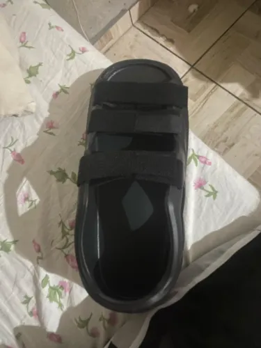 Vendo bota ortopédica barouk 