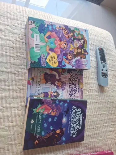 Box Livros Princesa Desastrada Volumes 1, 2 e 3.