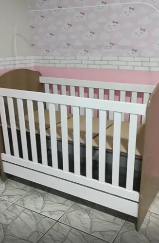 Berço com colchão ( usado apenas 3 meses )