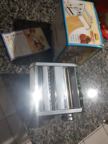 Máquina de fazer massas