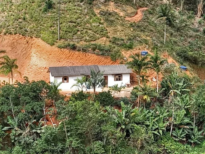 Linda chácara em marechal Floriano 