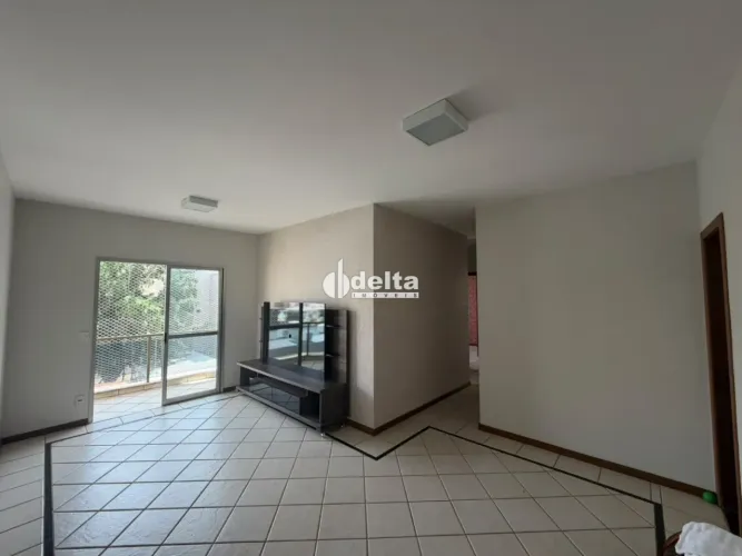 Apartamento com 3 quartos sendo 1 suíte disponível para locação no bairro Saraiva em Uberl