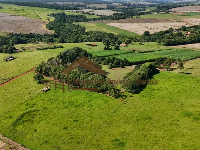 Sitio a venda com 6,4 alqueires em Avaré-SP