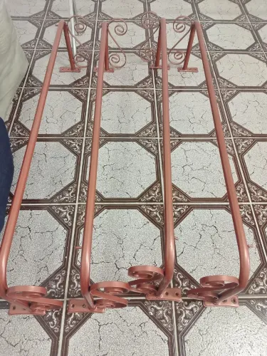 Vendo araras para lojas