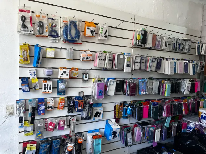MATERIAS DE CELULAR metade do preço 