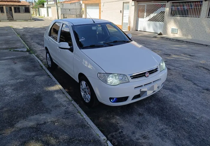 Fiat Palio Celebration 1.0 Fire Flex 8V 4P 2014