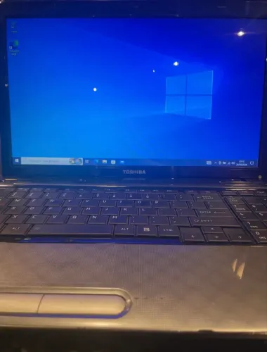 Notebook Toshiba  Windows 10 Pro