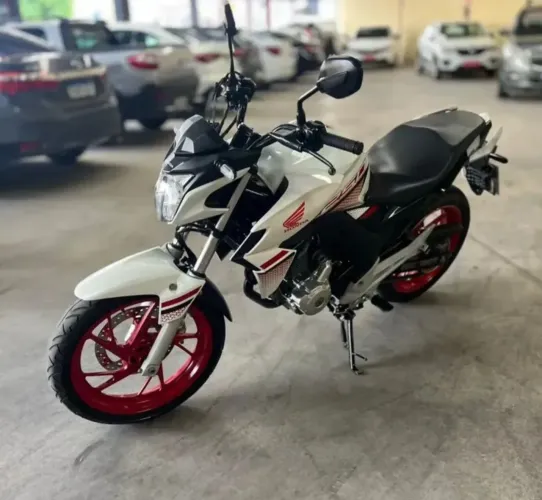 Honda CB 250F TWISTER CBS