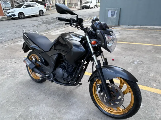 YAMAHA FAZER 250 YS 2010