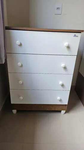 Vende-se cômoda infantil