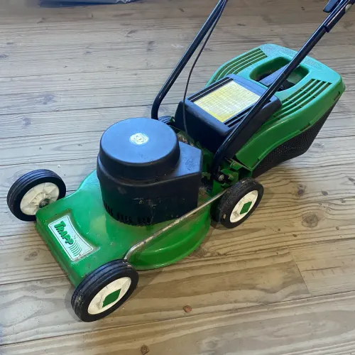 Cortador de Grama Trapp 1300 Elétrico Carrinho Cortar grama semi novo