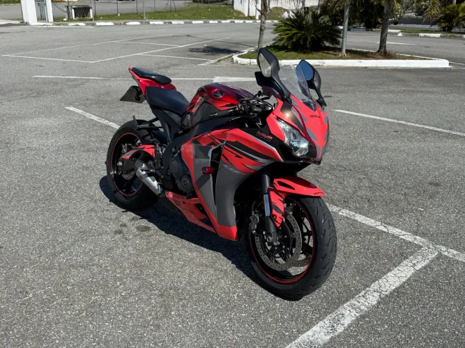 CBR 1000 RR