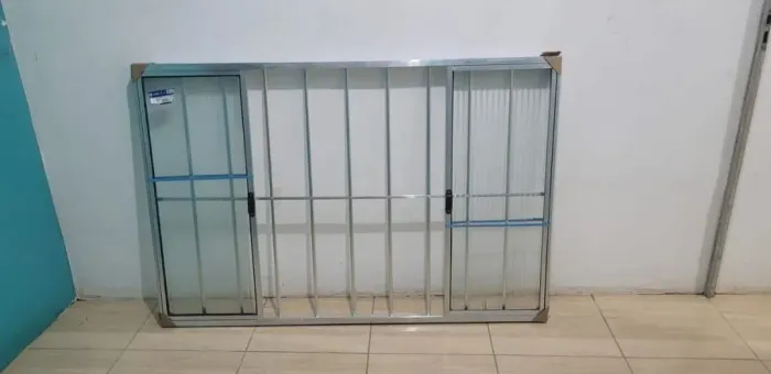 Janela de alumínio 