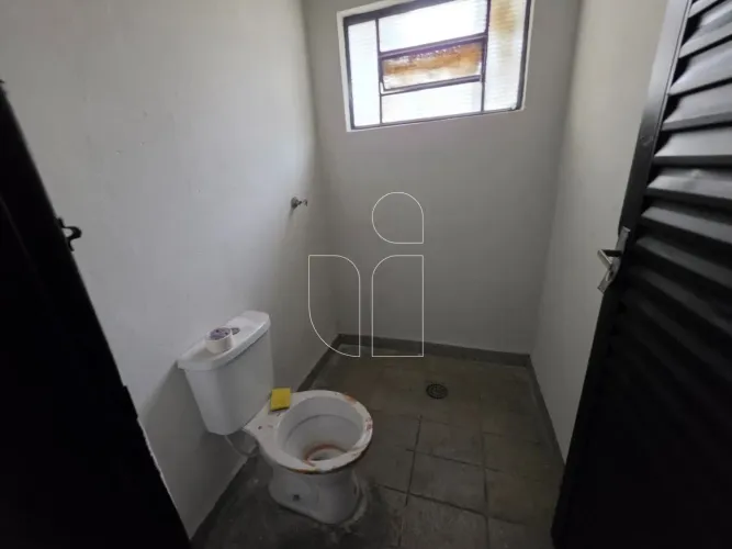 Loja 300m² · Jardim Santa Antonieta · Marília · Depósito incluso