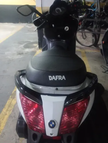 Dafra Kansas 150 2013