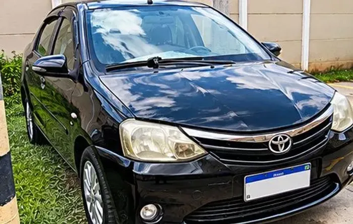 Toyota Etios XLS Sedan 1.5 Flex 16V 4P Mec. 2013