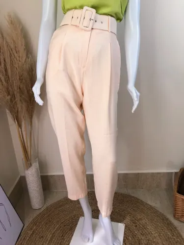 Calça Luísa Creme 36 e 38 (na etiqueta)