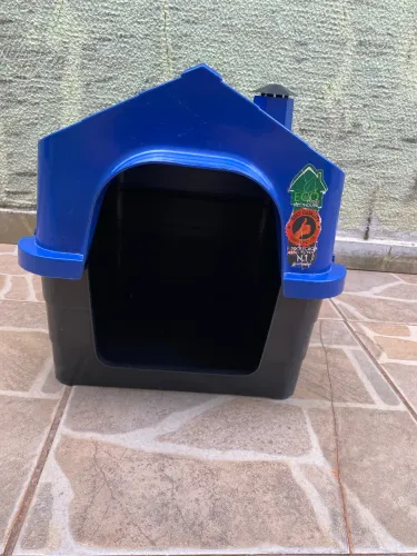 Vendo casinha de pet semi nova