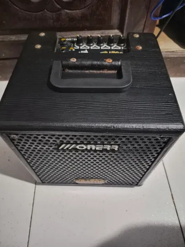 Caixa Amplificadora Kratos 20W (violão, guitarra, baixo)