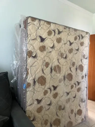 Cama box + colchão