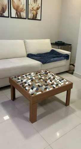 Mesa de Centro Artesanal em MDF - Tampo em Mosaico Feito à Mão