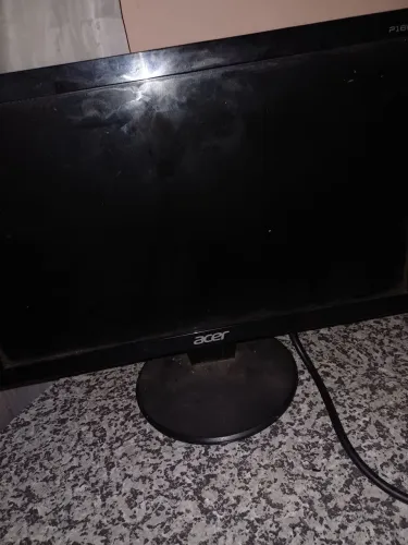 Monitor Acer P166HQL