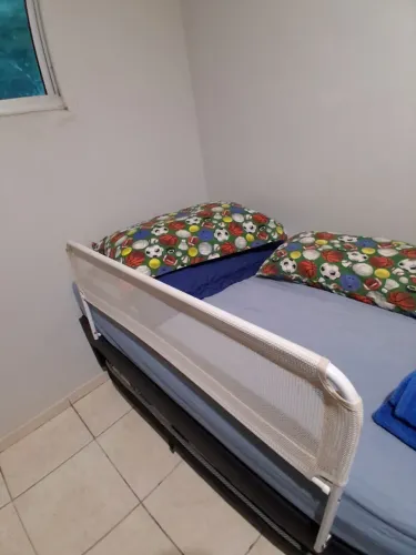 Grade de proteção de cama