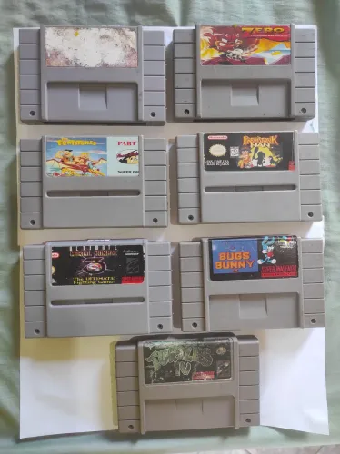 Cartuchos para Super Nintendo, pirata de época, valores na descrição do anúncio.