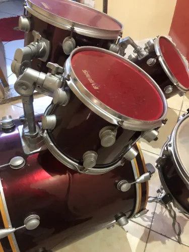 Bateria Yamara