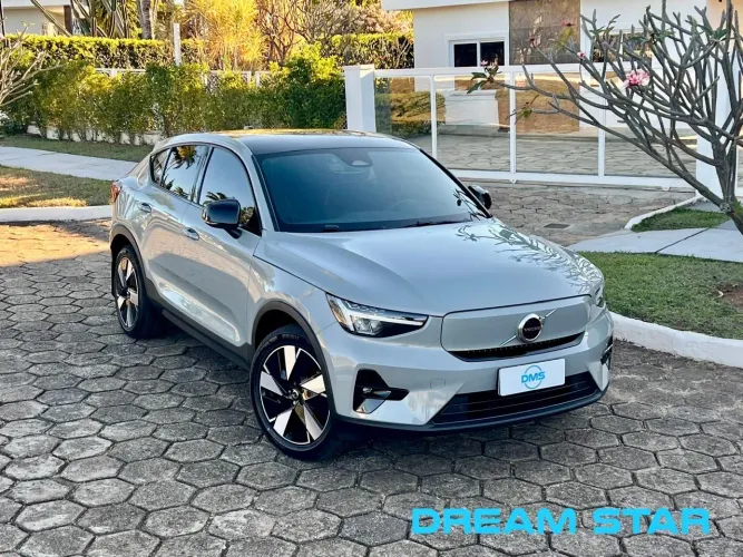 Volvo C40 Recharge Plus (elétrico) 2024
