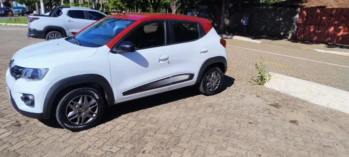 Renault Kwid Intense 1.0 Flex 12V 5P Mec. 2022